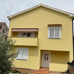 Appartamento Luni Ii, Baška